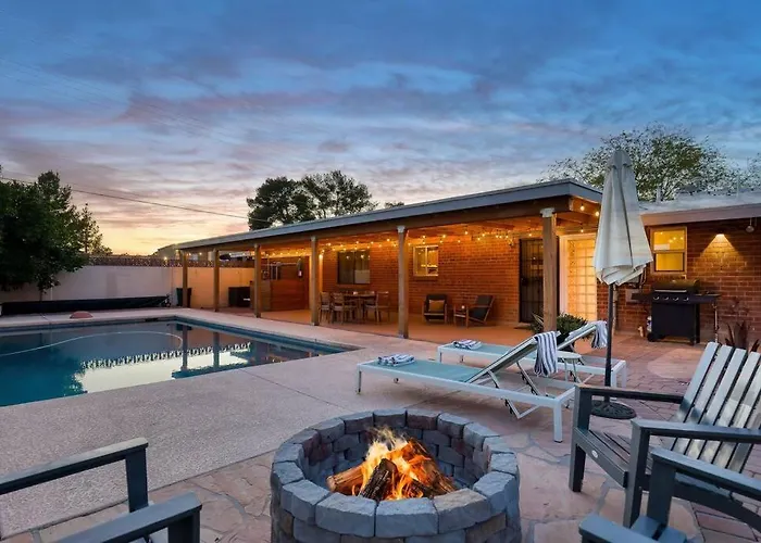 Stylish Mid-Century Oasis With Pool