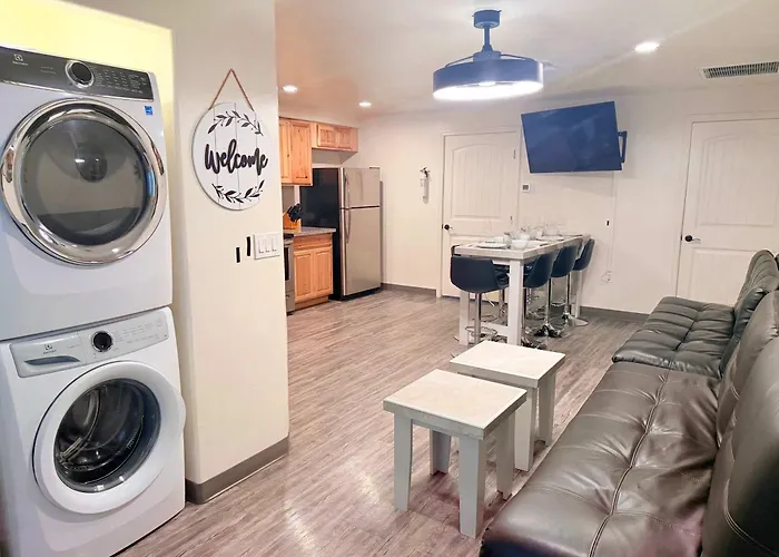 2Br 2Ba Tucson Home W Jacuzzi Unit 1