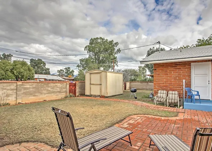 Catalina Mtn Views, Bbq Ready: Cozy Tucson House
